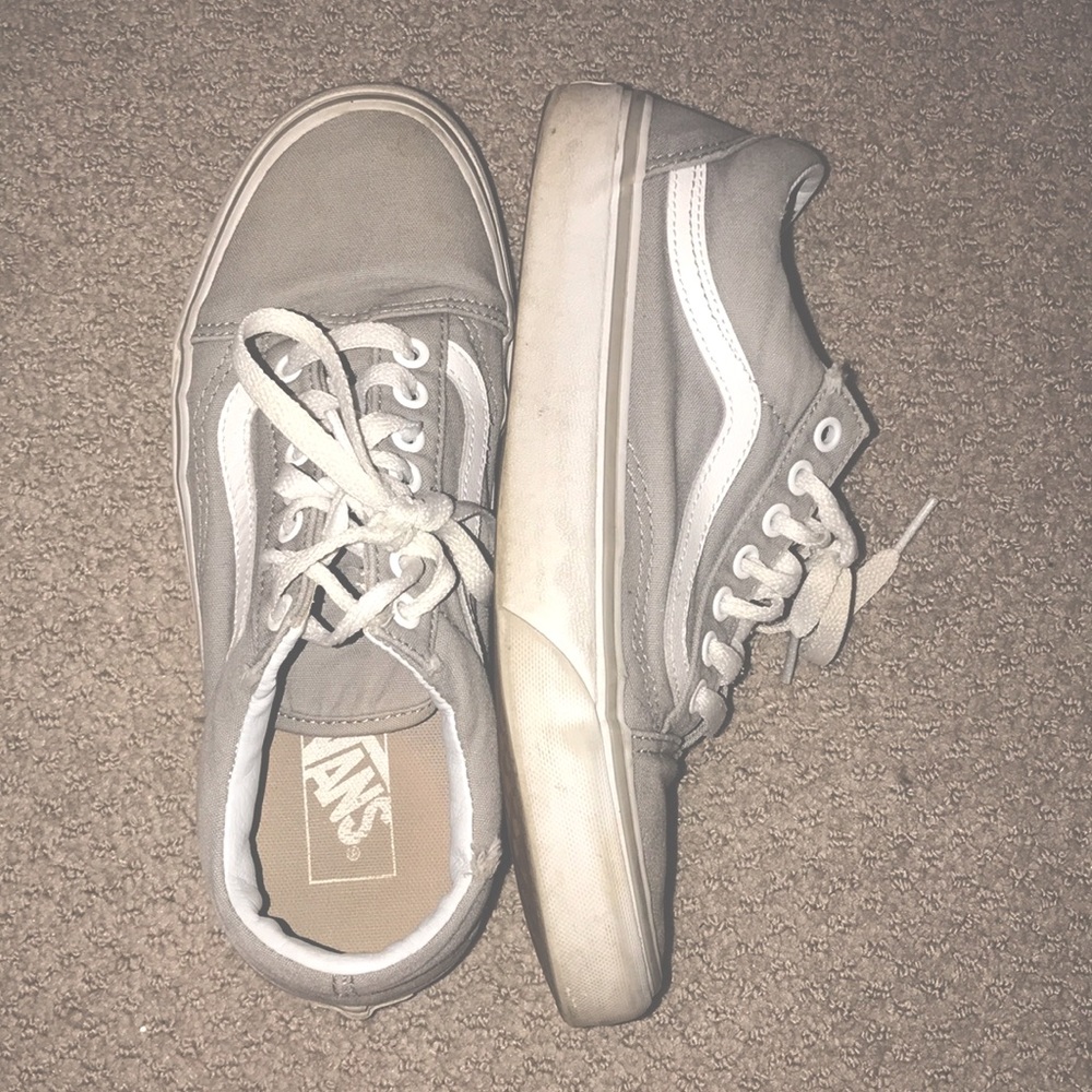GRAY VANS